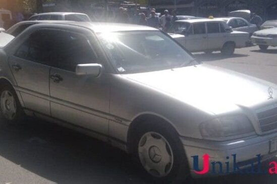 İsmayıllıda avtomobil ana və uşağı vurdu - FOTO