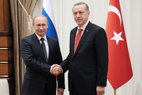 Putin Ərdoğanı qələbə münasibəti ilə təbrik edib