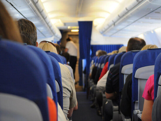 Bakıda məcburi eniş edən təyyarədəki sərnişin öldü