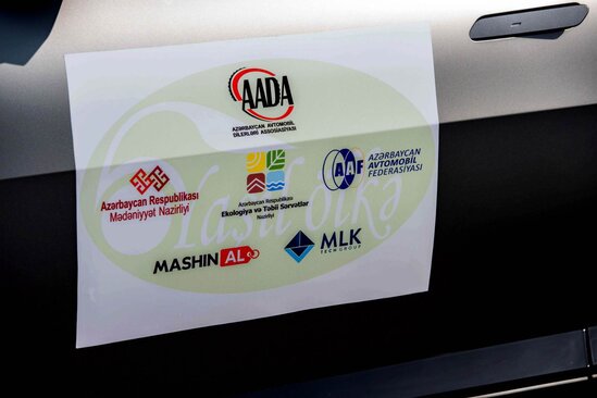 ELEKTROMOBİLLƏRLƏ TARİXƏ SƏYAHƏT