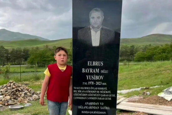 Balaca Elvinin atasının məzar daşı hazırlandı - FOTO