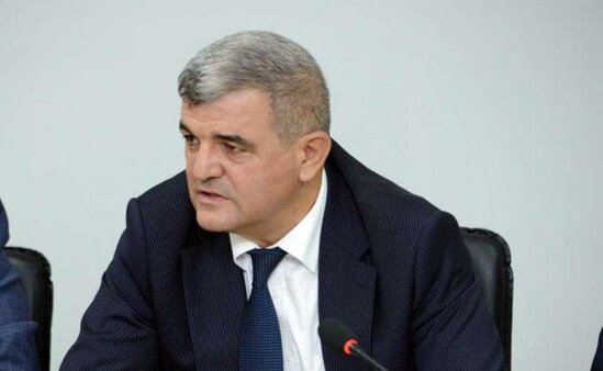 "İnsanlar 100 manatlıq dərmanı 300 manata almağa məcbur olurlar" - Fazil Mustafa