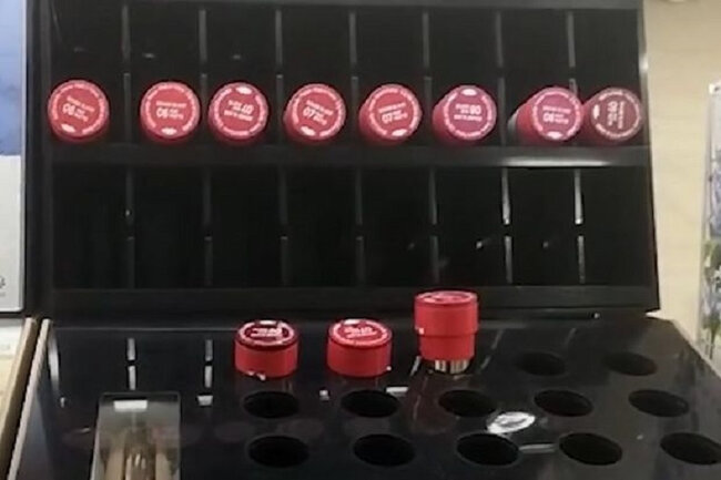 Təkrar istifadə edilən kosmetik testerlər təhlükə saçır: "Dişləyib aparanlar da olur" - VİDEO