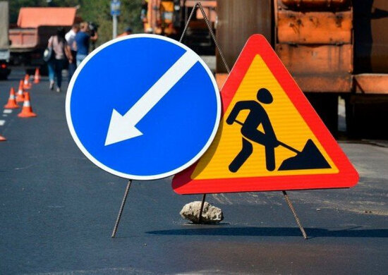 Sürücülərin DİQQƏTİNƏ: Bakının bəzi yollarında hərəkət qismən məhdudlaşdırılır