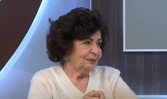 Əməkdar artistin nəvəsi məzun oldu - FOTO