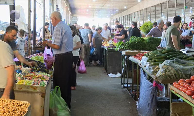 Bazarda meyvə-tərəvəzin qiyməti niyə ucuzlaşmır? - VİDEO