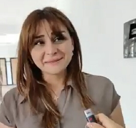 İmtahanda 57 bal toplayan müəllim göz yaşlarını saxlaya bilmədi - VİDEO