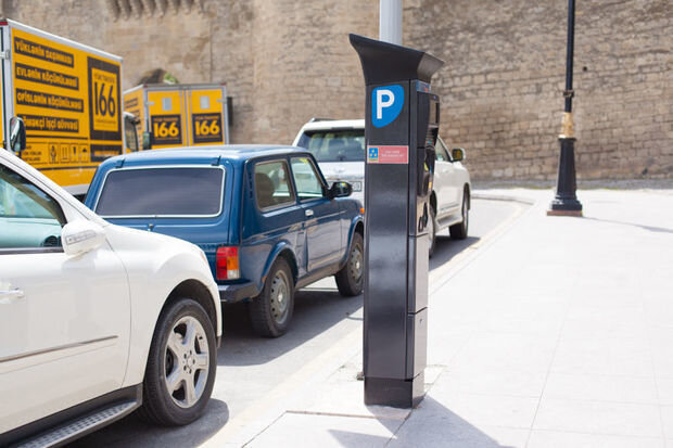 Bazar günləri parkinqlər pulsuz olacaq - RƏSMİ
