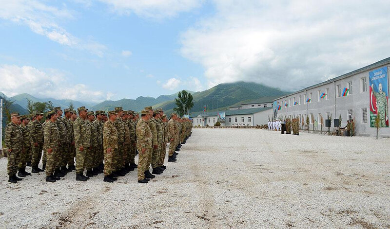 Azərbaycan Ordusunun Baş Qərargah rəisi bir neçə döyüş mövqeyində olub - FOTO