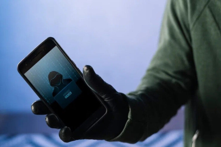 Telefonun dinlənilməsini üçün necə yoxlamaq olar? - Bir neçə kod...