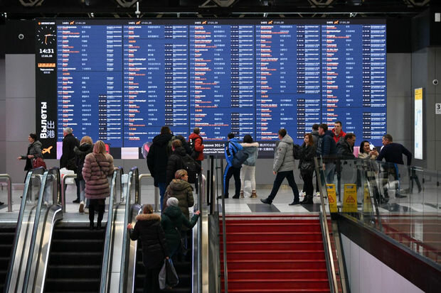 Moskva aeroportlarında uçuşlar təxirə salınıb
