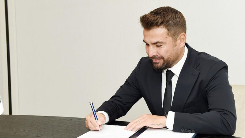 "Neftçi" yeni baş məşqçisini təqdim etdi (FOTO)