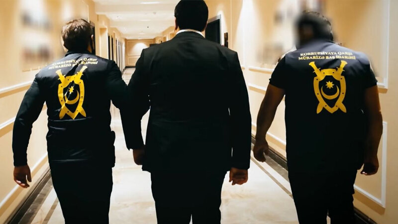 Dövlət Xidmətinin zabitləri həbs edildi