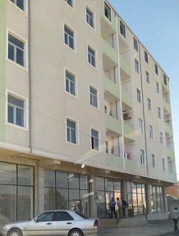 Masazır qəsəbəsinin Qaçaq Nəbi küçəsində qanunsuz bina - FHN və Arxitektura Komitəsi hara baxır?