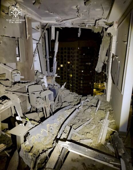 Kiyevə "Shahed"lər və "Kalibr"lərlə hücum: Ölənlər və yaralananlar var - FOTO/VİDEO