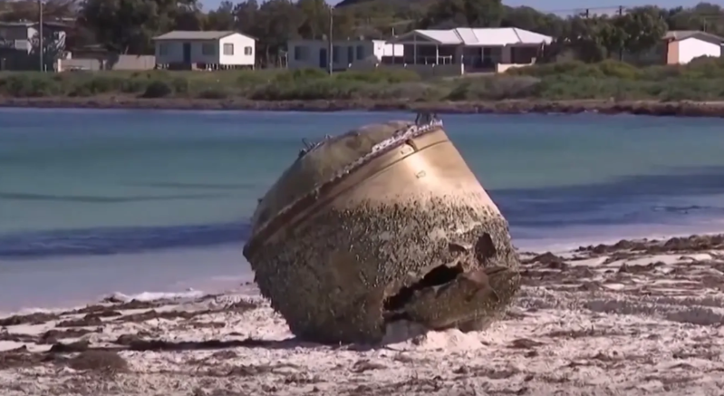 Avstraliyada naməlum obyekt peyda oldu - Əhaliyə XƏBƏRDARLIQ EDİLDİ - FOTO