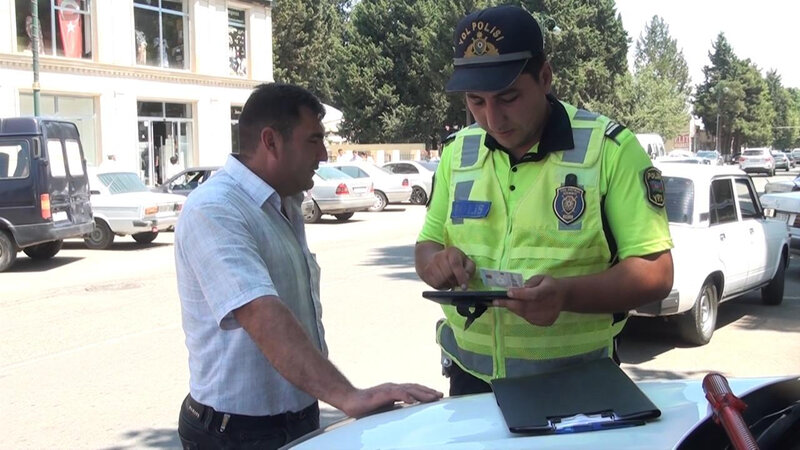 Toy karvanında avtoxuliqanlıq etdi - Polis saxladı - FOTO