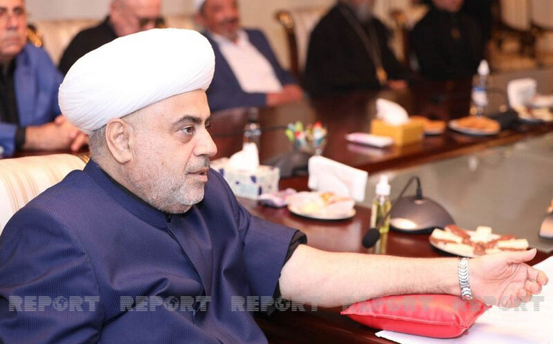 Allahşükür Paşazadə qan verib - FOTO