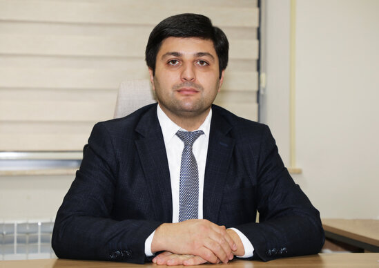 "MİDA adını hörmətdən salan elektron mənzil seçimi sistemində israrla davam etməyi bir kənara buraxmalıdır"- İT ekspert