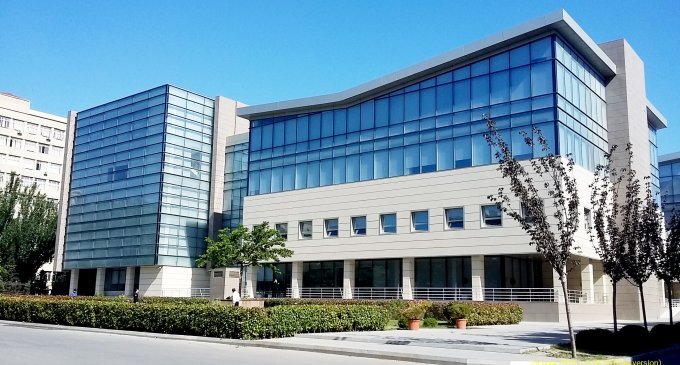 Mərkəzi Elmi Kitabxana işçisinin şirkətinə tender verib - ŞOK FAKTLAR