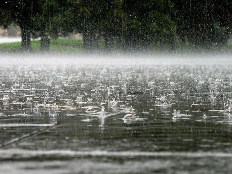 Şəmkirdə güclü yağış yağıb, bəzi kənd və qəsəbələrə elektrik enerjisinin verilməsi dayandırılıb