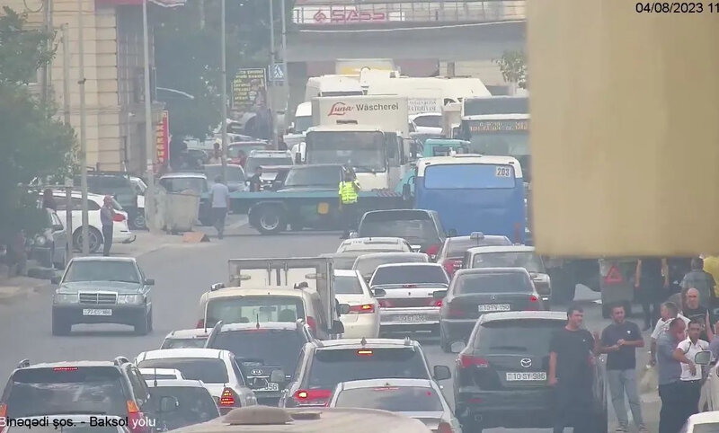 Sürücülərin NƏZƏRİNƏ: Bu əsas yolda hərəkət məhdudlaşdırıldı - FOTO