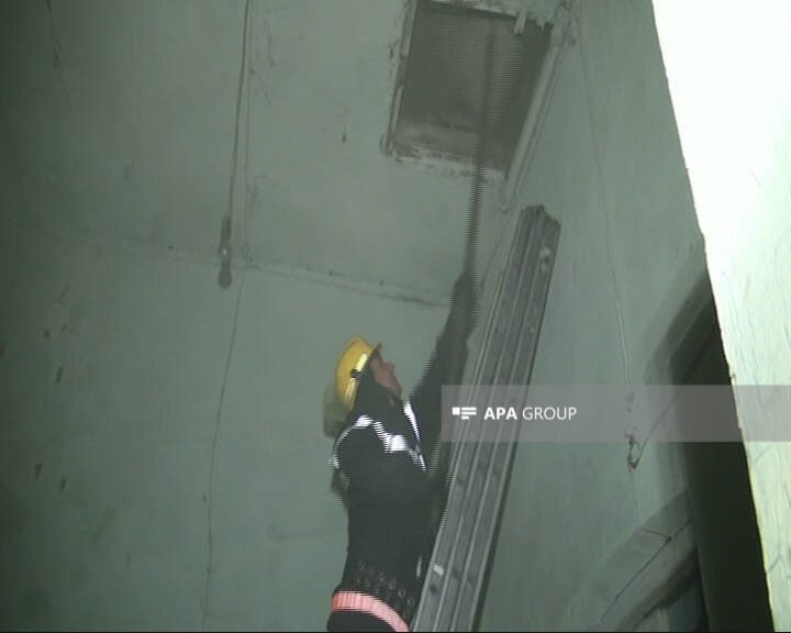 Azərbaycanda kollecdə yanğın olub - FOTO