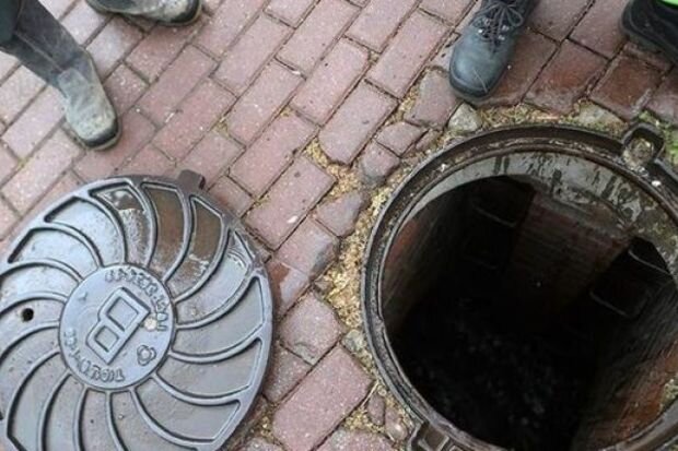 Bakıda kanalizasiya quyusuna düşən şəxsin meyiti çıxarıldı