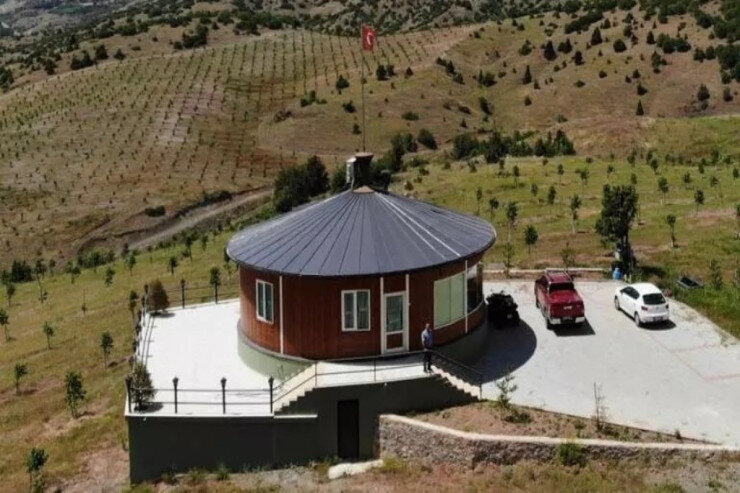 360 dərəcə fırlana bilən ev – 70 ton ağırlığında