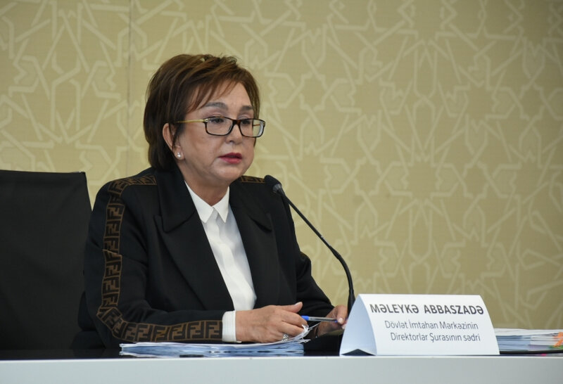 Dövlət İmtahan Mərkəzinin rəhbəri abituriyent və valideynlərə müraciət edib