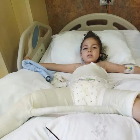 Üç dəfə əməliyyat keçirmiş Aytənin yardıma ehtiyacı var - FOTO