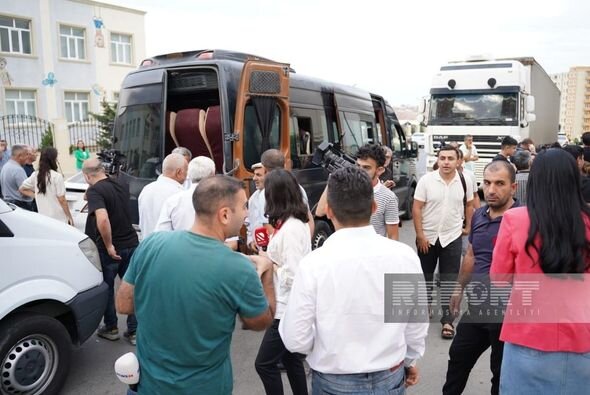 Daha 46 sakin Laçına yola salınıb - FOTO