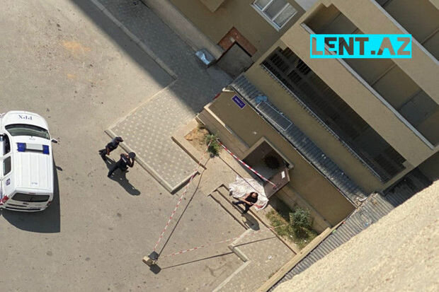 Xırdalanda qadın özünü binadan atdı