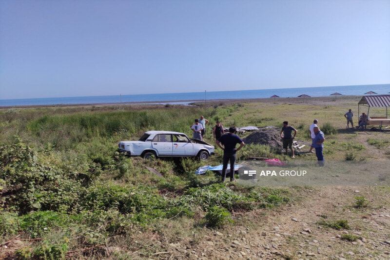 "VAZ-2107" "KamAZ"a çırpıldı: Ölən və yaralanan var