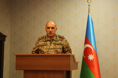 Hərbi prokuror Naxçıvanda hərbçilərlə görüşüb