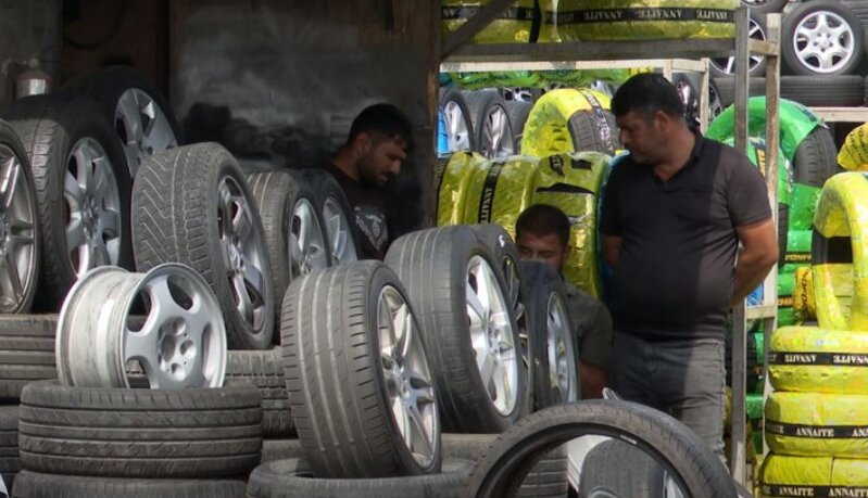 Təkər satanlar gömrük qiymətlərinin qalxdığını söylədi, Dövlət Komitəsi isə TƏKZİB ETDİ - VİDEO