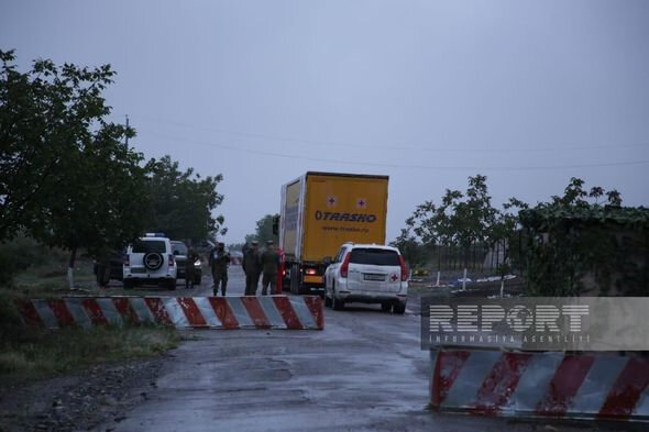 Rusiya QXC-nin Qarabağdakı erməniəsillilərə göndərdiyi ərzaq maşını Xankəndiyə çatıb - YENİLƏNİB + FOTO/VİDEO