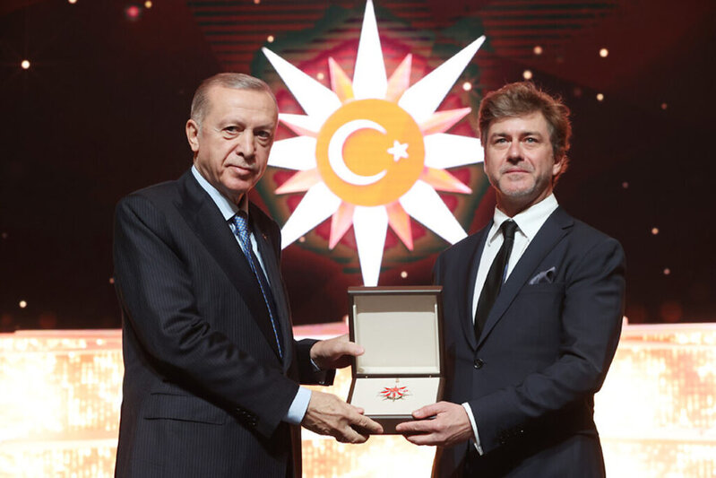 Ərdoğan məşhur aktyora vəzifə verdi