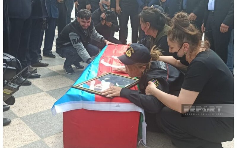 Erməni terroru nəticəsində həlak olan polis serjantı Asim Camalzadə dəfn olunub - YENİLƏNİB