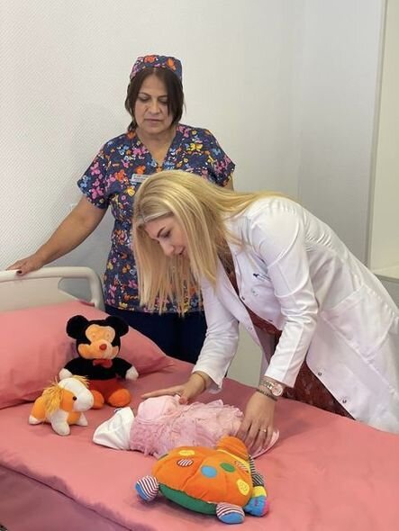 Ötən həftə Salyanda küçəyə atılan körpənin son durumu AÇIQLANDI - FOTO