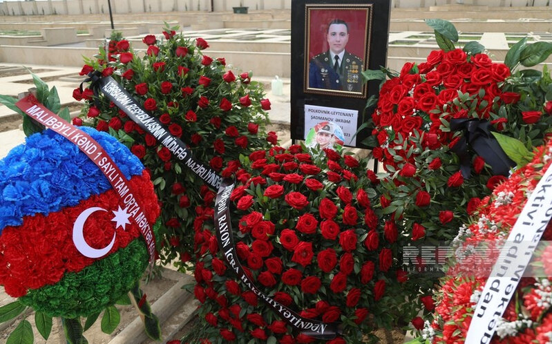 Mina terrorunda şəhid olan polkovnik-leytenant İkinci Şəhidlər xiyabanında dəfn edilib - FOTO