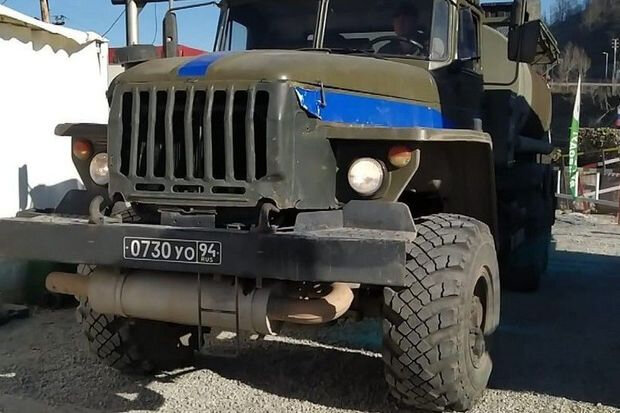 Şuşada sülhməramlıların "KamAZ"ı aşıb, ermənilərə məxsus avtomobillərdə yanğın olub