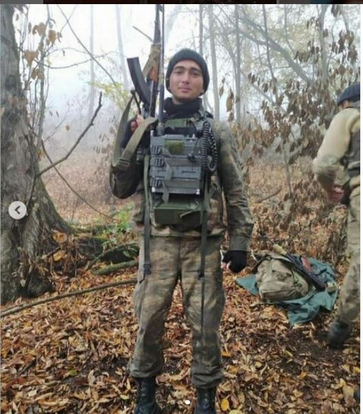 Tarzən şəhid olan 20 yaşlı tələbəsinin FOTOlarını paylaşdı