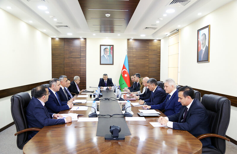 Məhkəmə-Hüquq Şurasının iclasında hakimliyə namizədlərlə fərdi söhbətlər aparılıb