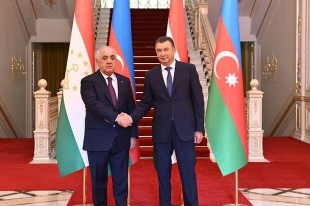 Baş nazir Əli Əsədov Düşənbədə tacikistanlı həmkarı ilə görüşüb