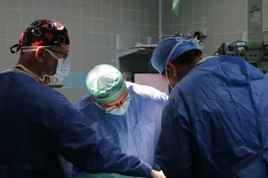 Sancaq, düymə, bolt, qulaqcıq... Bağırsaqlarında 60 yad cisim aşkarlandı