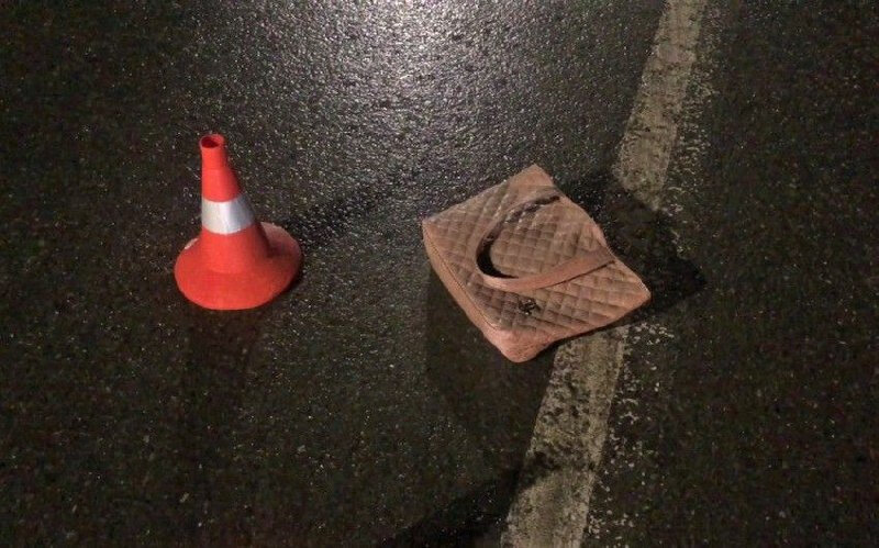 Naxçıvanda universitetin qarşısında 20 yaşlı qızı maşın vurub