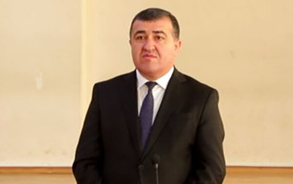 Xətainin icra başçısı elə zənn edir ki, PİYADALAR UÇA BİLİR - BU NƏDİ BELƏ?!