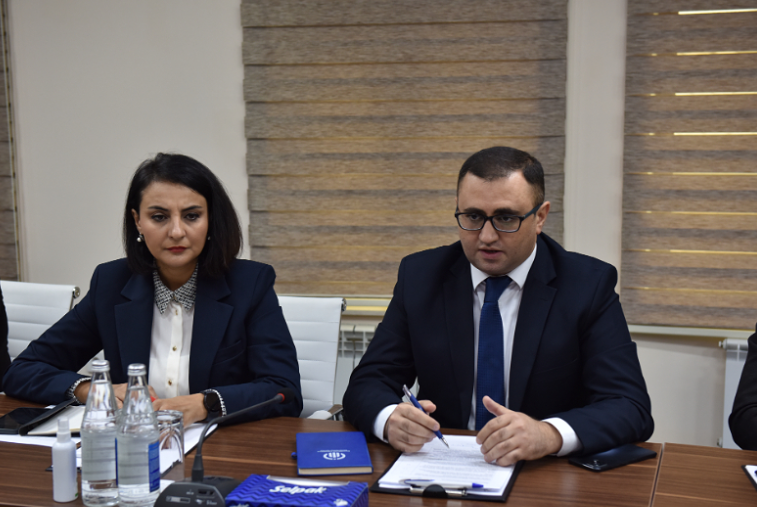 "Açıq hökumətin təşviqində və korrupsiyaya qarşı mübarizədə medianın rolu" mövzusunda dəyirmi masa keçirilib