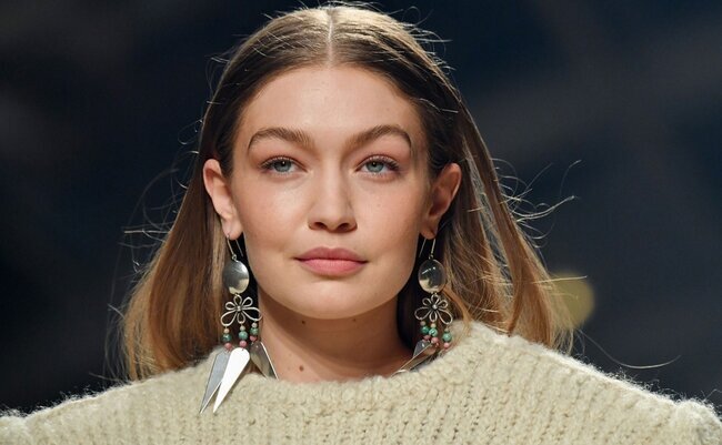 Fələstin əsilli Cici Hadiddən İsraildə baş verənlərə reaksiya